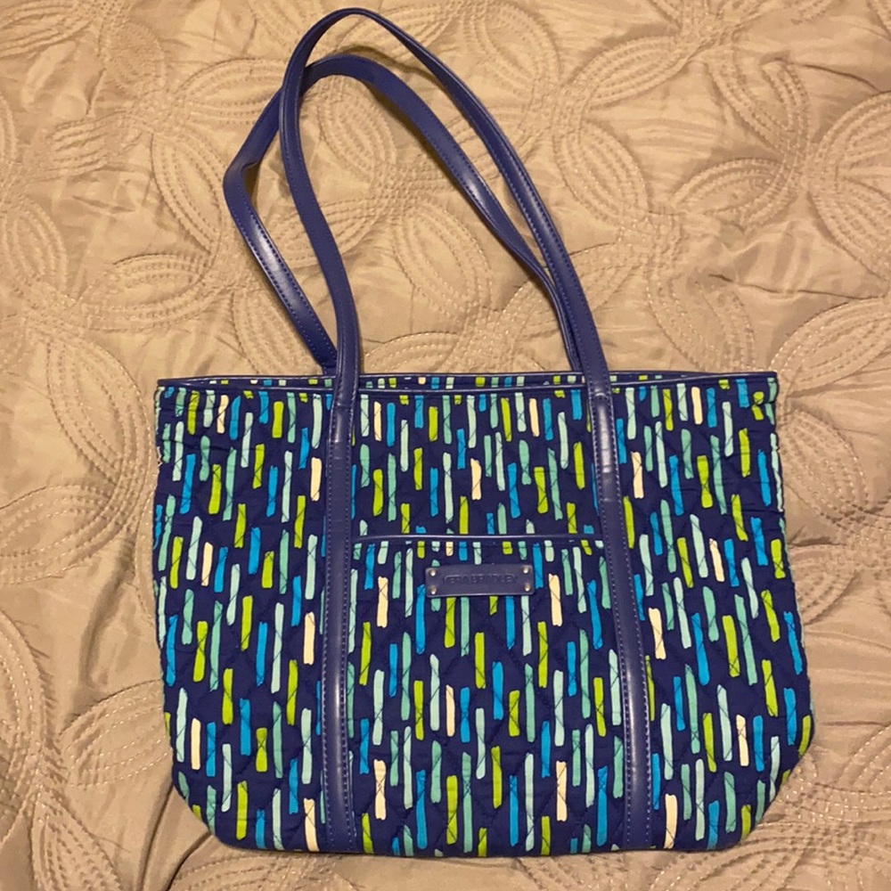 Vera Bradley Katrina Showers small trimmed Vera